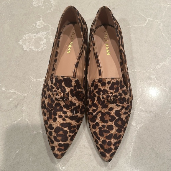 Cole Haan 7.5 loafer flats - Picture 1 of 4